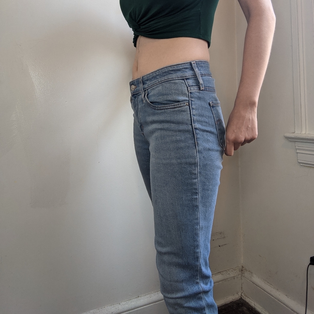 Levi's Slim Fit Style 712 - Size 28 x 32